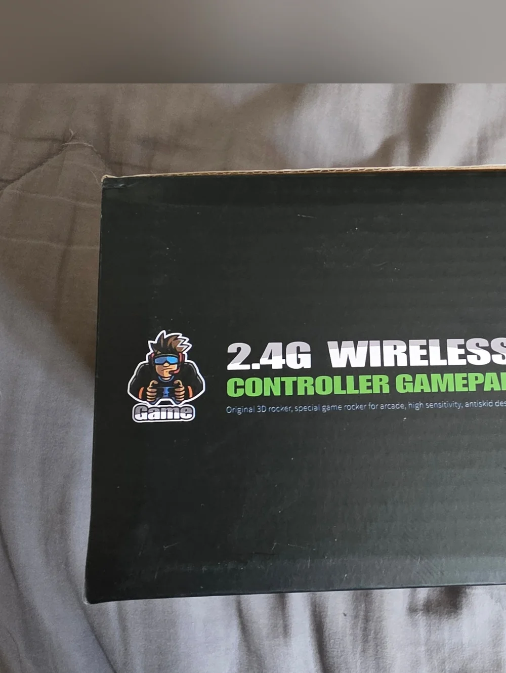 2.4G Wireless HDMI Game Stick with Black Wireless Controller